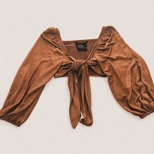 Blue Life x Revolve Bronze Metallic Fairycore Peasant Tie-Front Top – Boho M